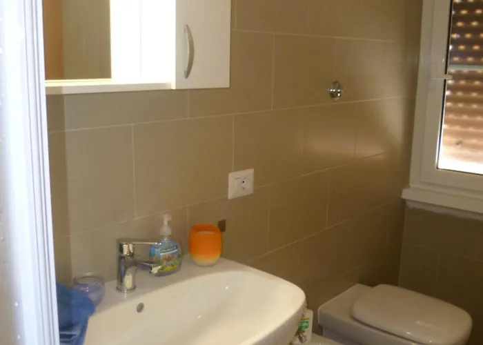 Con Bagno Privato Piazza Bologna 4* Roma